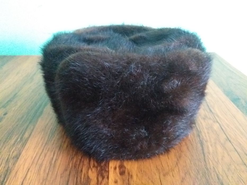 Мужская норковая шапка обманка смотрите два фото