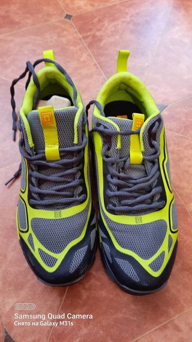 Кросовки фирменные