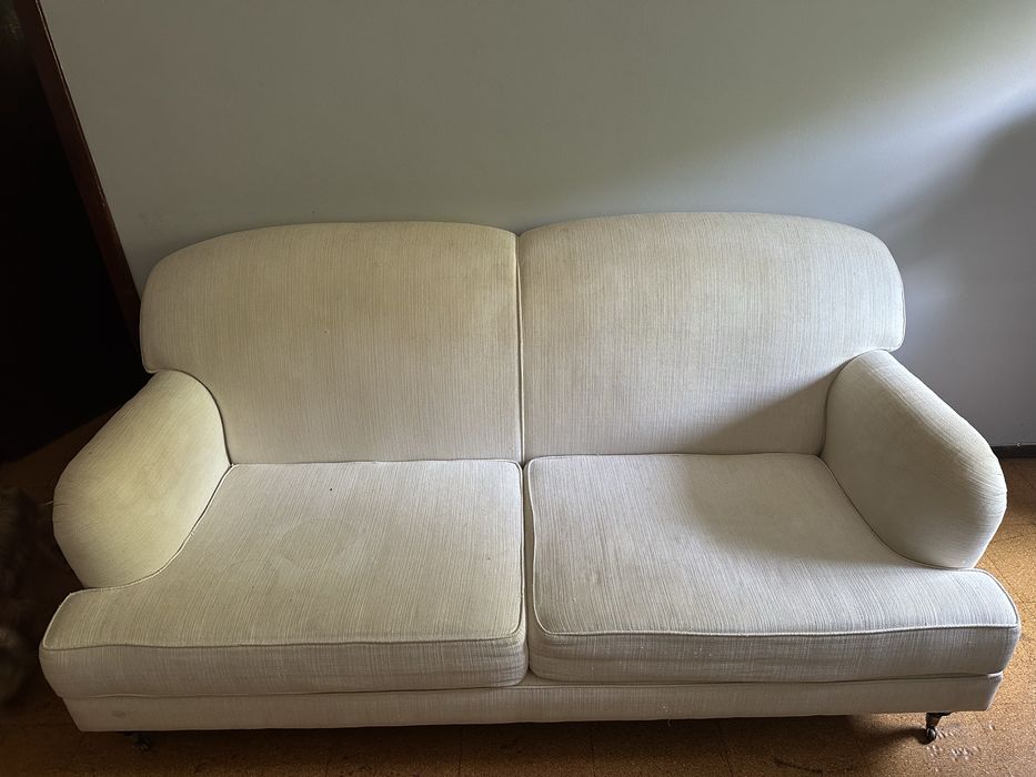 Sofá 2 lugares confortável semi nov