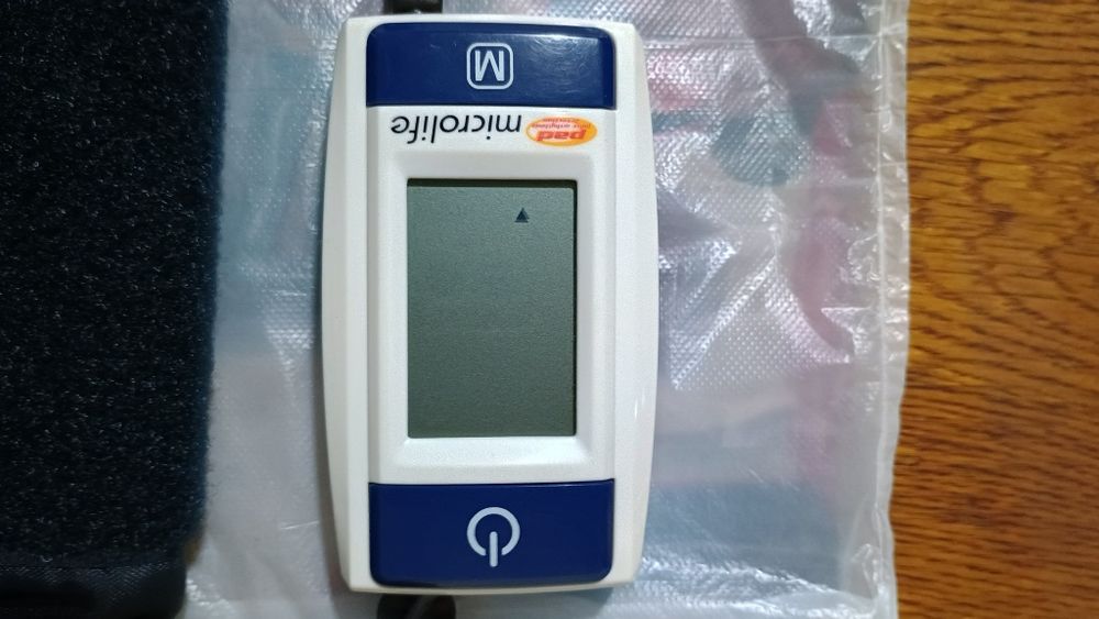 Продам тонометр Mikrolife.