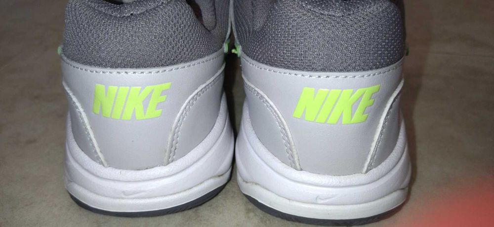 Кросівки nike 37,5 р