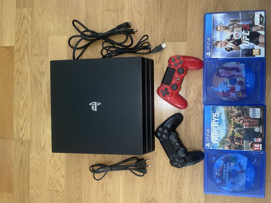 PS4 Pro 1TB + 2 pady + 5 gier | Gotowy zestaw | Stan bdb