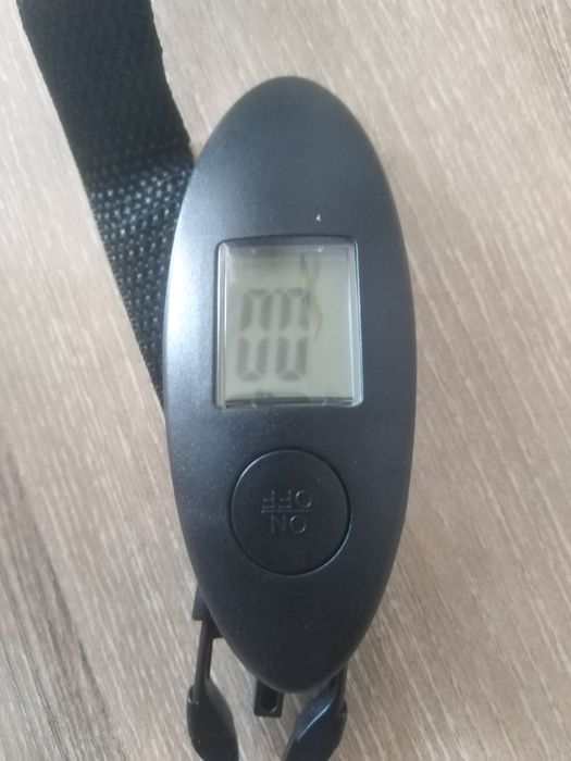 Весы ручные электронные