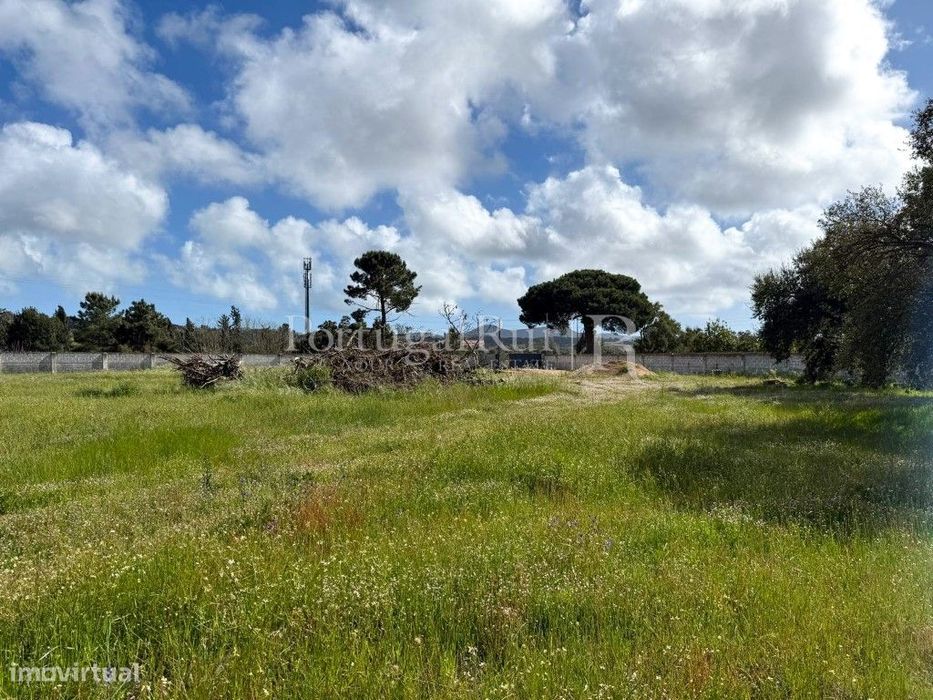 Quinta em Projeto e Licença de Obra em Azeitão