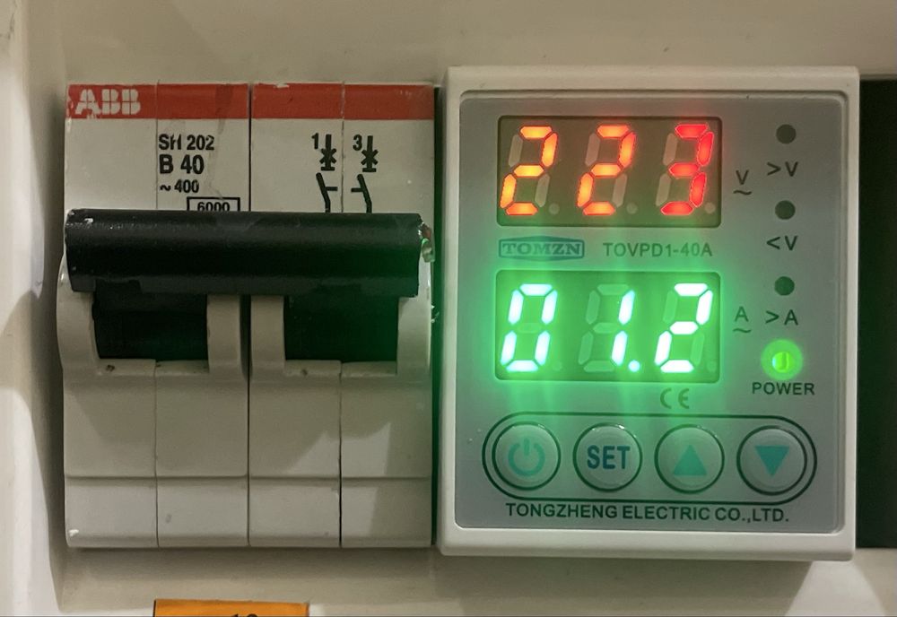 Реле напруги 40 а220v