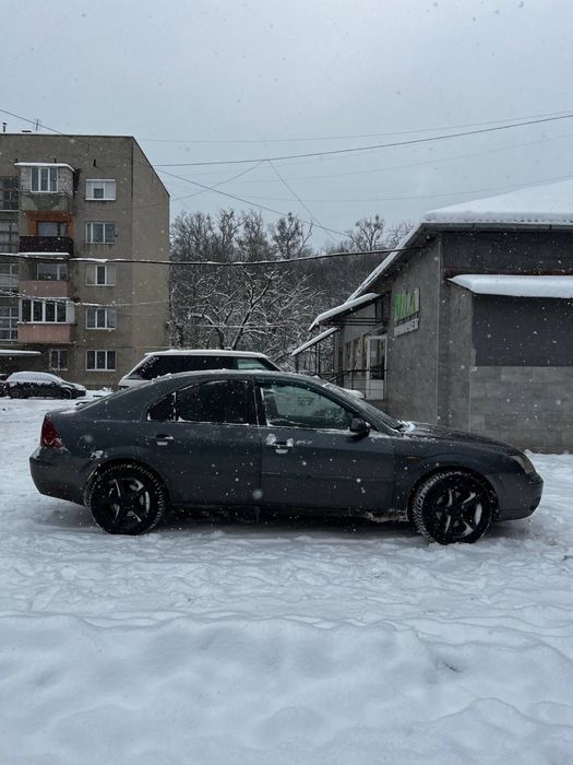 Ford Mondeo 2002 Срочно!!!