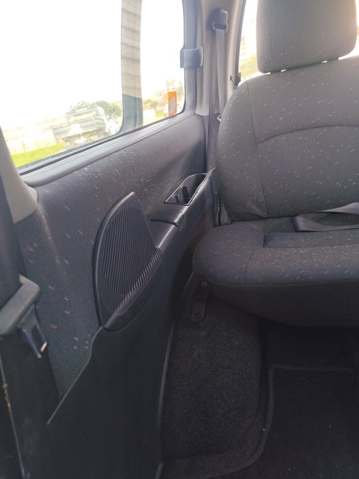 Hyundai H1 9 lugares