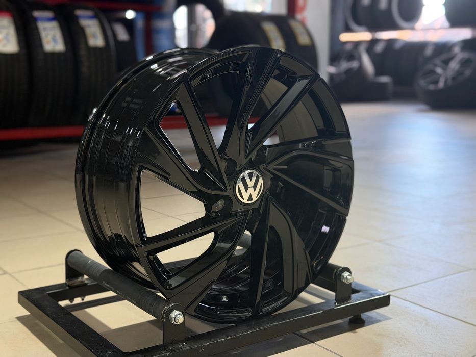 Диски REPLICA WH VW6111 R17 5x112 Black (VW / Skoda / Audi / Seat)