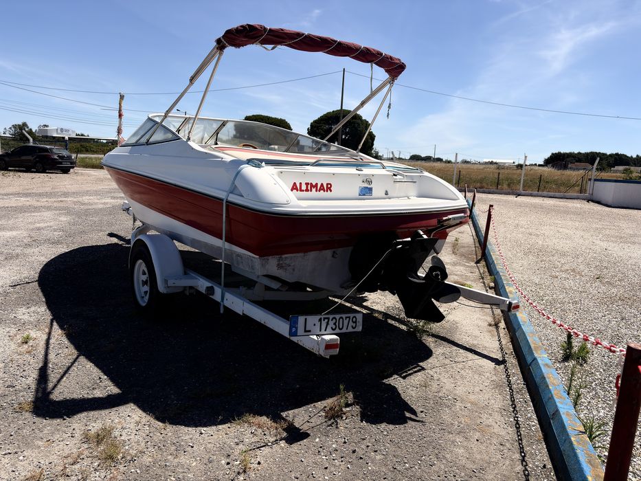 Barco Bayliner Capri Impecável (Registo Polaco)