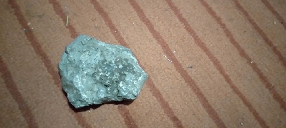 Продам метеорит.