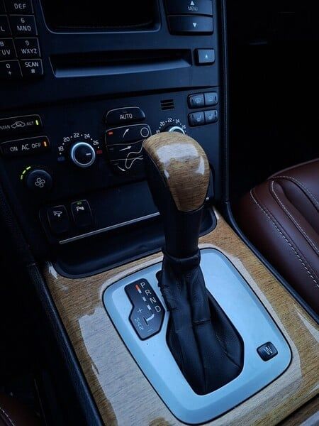 Продам Volvo XC90