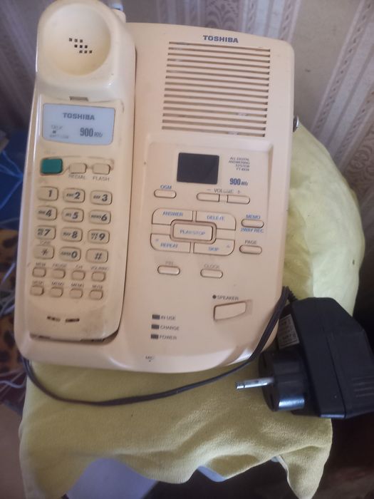 Продам радиотелефон.