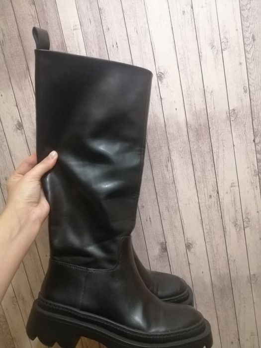 Чорні чоботи труби MNG