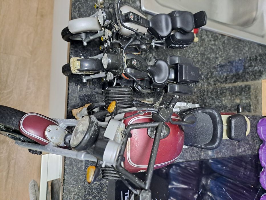Três  Motos para colecção