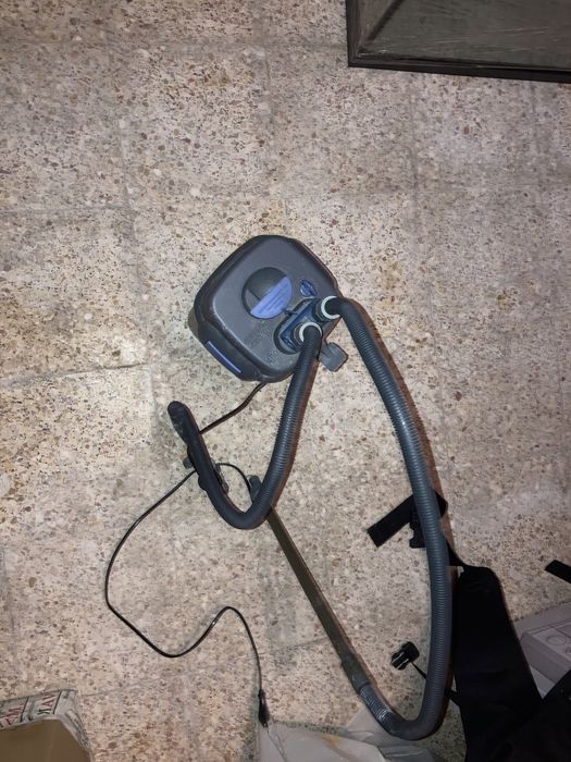 Aquário com bomba de água incluinda