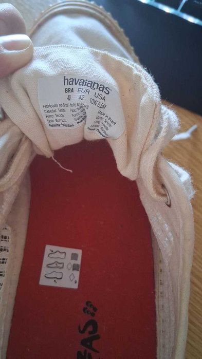 Vendo tênis Havaianas de lona em excelente estado. Foram usados apenas uma vez — comprei o tamanho errado. Tamanho: 40.  Cor: bege