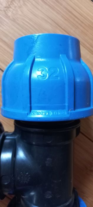 Trójnik 32 nowy złączka