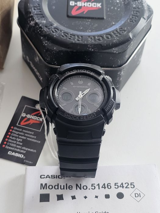 Casio G SCHOCK  AWG-M 100 B
