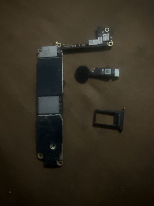 Płyta główna iphone 8 64 gb bez blokad