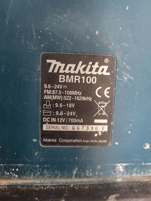 Radio Budowlane MAKITA BMR 100 Czyste basowe brzmienie! ZESTAW Komis
