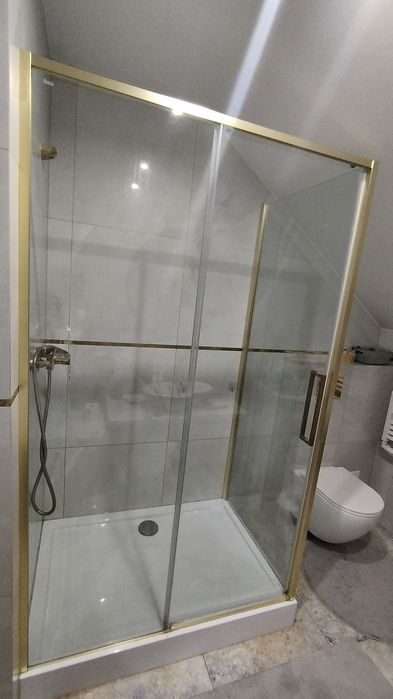 Kabina prysznicowa z brodzikiem 120x80 Rea