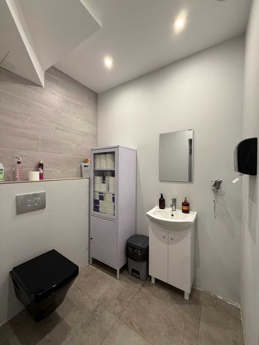 Від Власника, Фасадне приміщення 100 кв.м, біля метро Васильківська.