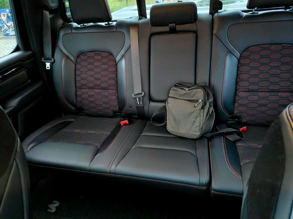 RAM 1500 Built to Serve 5,7HEMI FV VAT