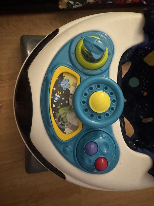 Aranha para bebe nova usou 1 vez apenas . Para bebes de 76cm ate 85cm ,para bebes apartit de 6 messes /12messes