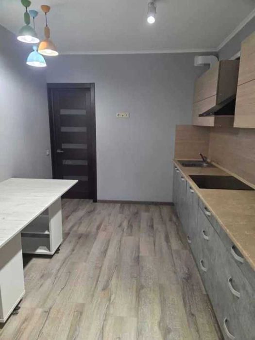 Здається 1-к квартира на вул.Драгоманова,2А