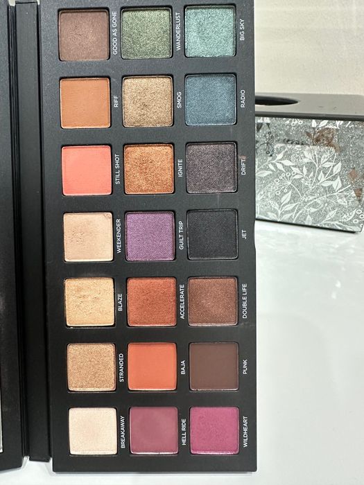 Urban Decay Born to Run - paleta cieni