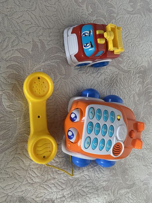 Lote brinquedos Chicco Telefone Carro Bombeiros