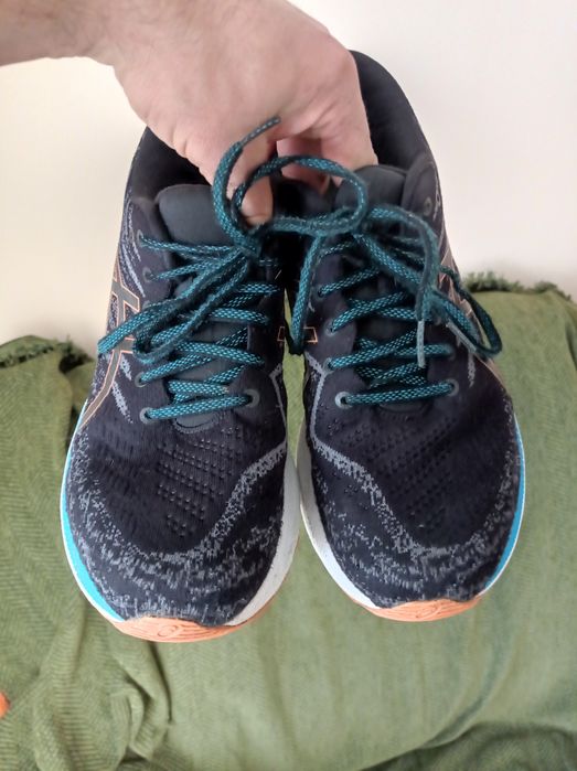 Кросівки ASICS Gel Kayano 29.