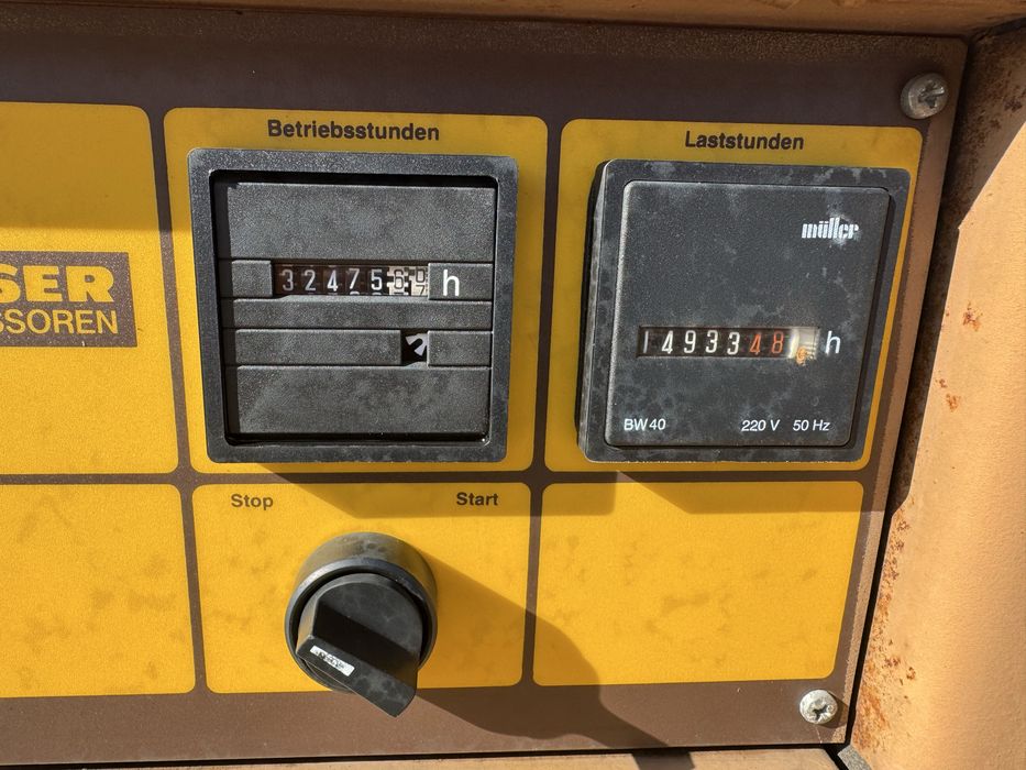 Kompresor śrubowy Kaeser BS44 zbiornik i osuszacz