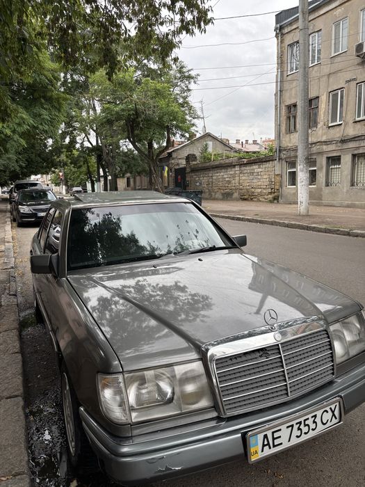 Mercedes-benz.124 E200