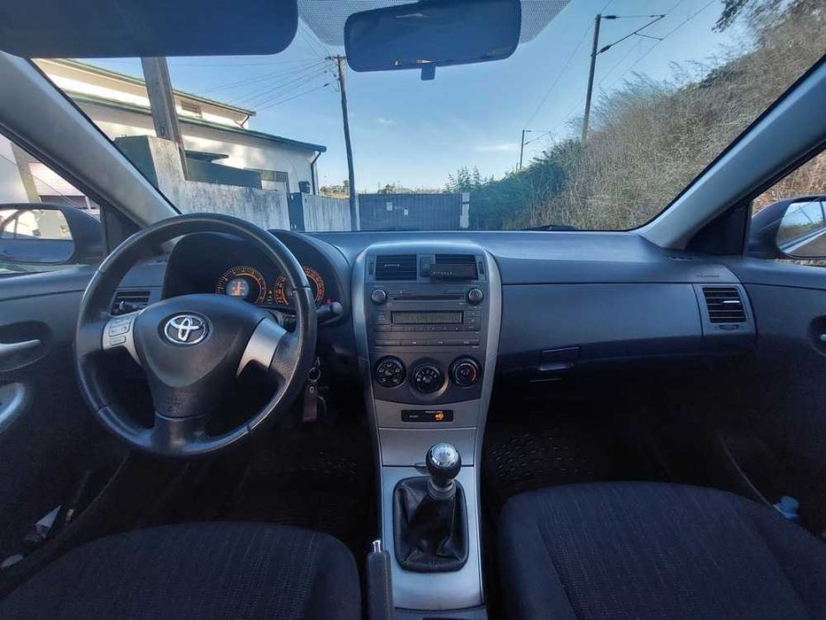 Toyota Corolla 1.4 97CV