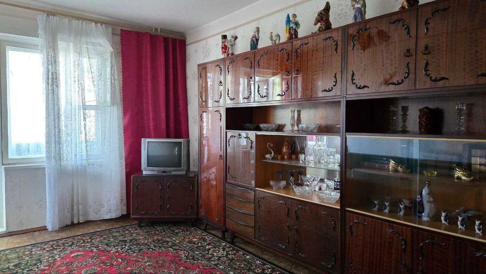 Здається 3к квартира на Харьковському масиві. метро Вирлиця. вул. Вербицького