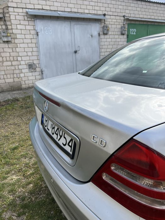 Mersedec benz c-klas w203 2002 року