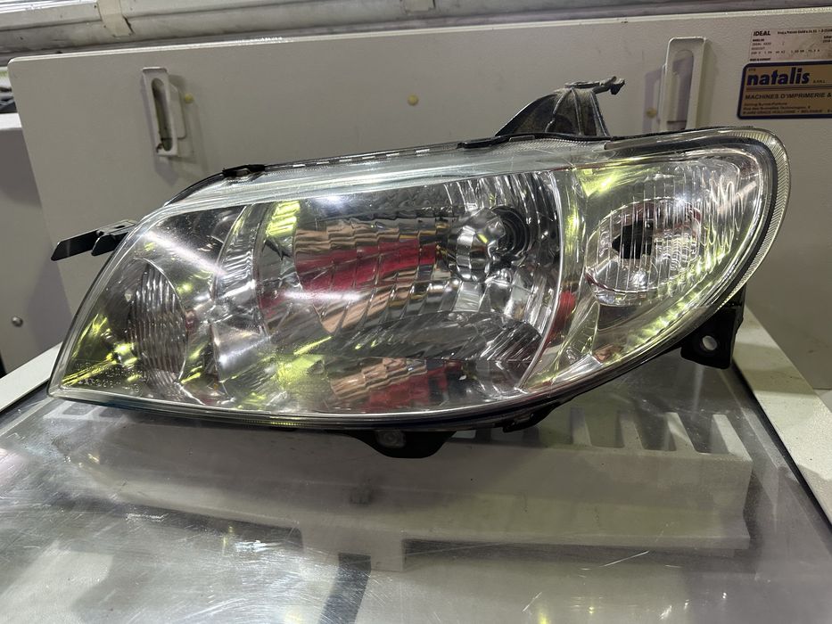 Otica / Farol Esq Mazda 323 C Iv (Bg)