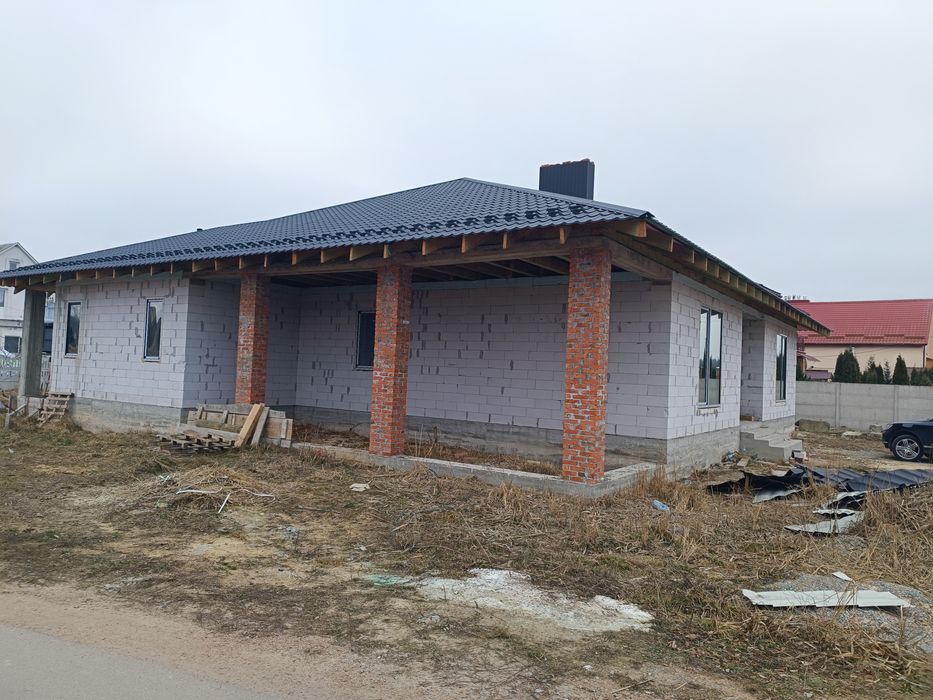 продажа дома в Довжике в центре села