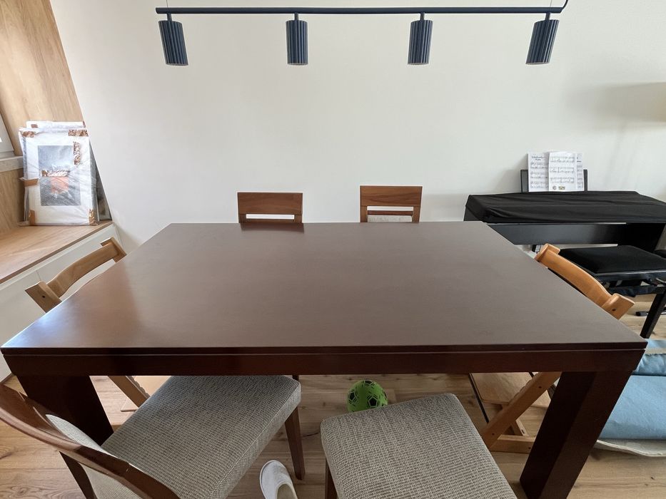 Mesa extensivel em madeira