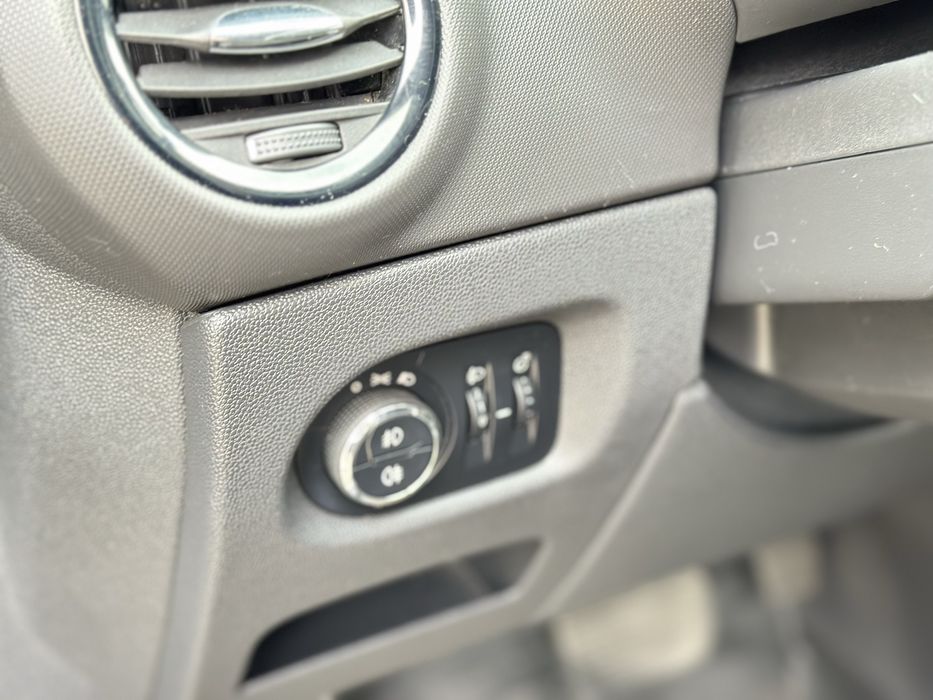 Продам Opel Corsa 2012 , Автомат