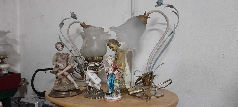 Candeeiros de mesa diversos