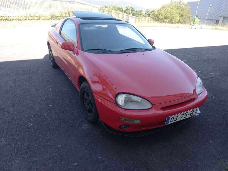Mazda mx3 em bom estado de1992