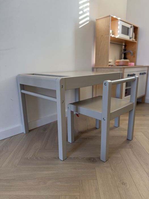 Stol i krzeslo dla dziecka H&M