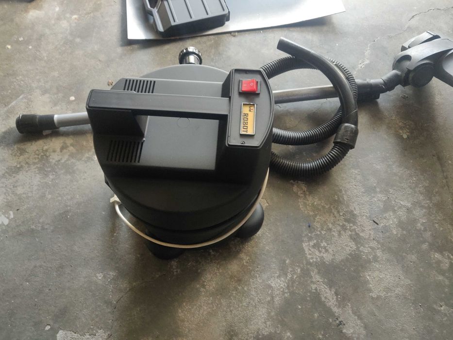 Aspirador em boas condições