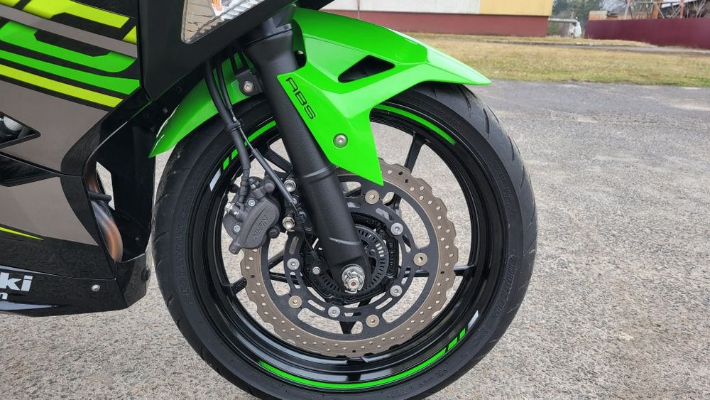 Kawasaki Ninja 400 2018p