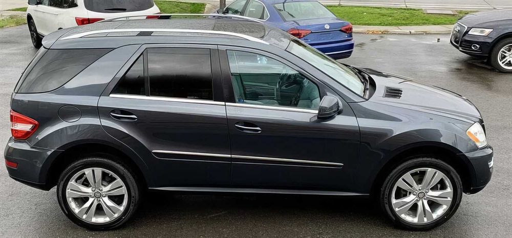 Mercedes-Benz M-Class ML 350 4MATIC      2011