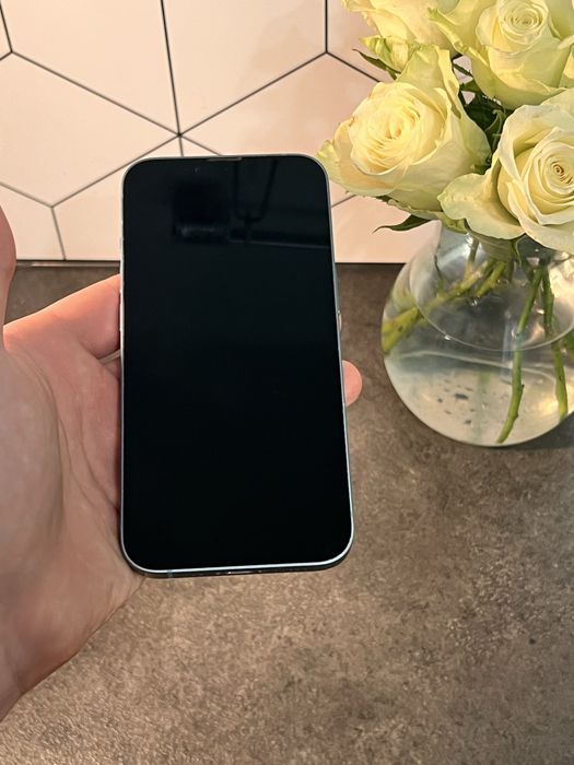 Iphone 14 w bardzo dobrym stanie