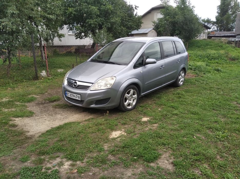 Продам Опель Зафіра Б 2008 рік 1.7 дизель