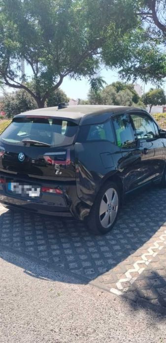 BMW i3 100% elétrico
